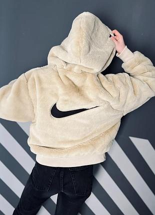 Шубка женская nike