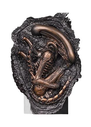 Фігурка чужий скам'янілий ксеноморф xx121 neca alien xenomorph xx121 14 см