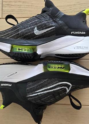Бігові кросівки nike air zoom