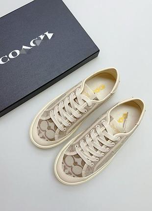 Продам оригінальні кросівки coach !