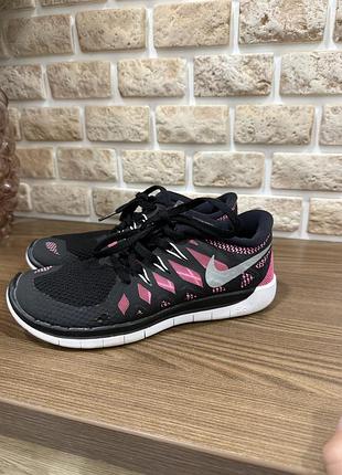 Оригінальні бігові кросівки nike free 5.0