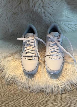 Шкіряні кросівки puma
