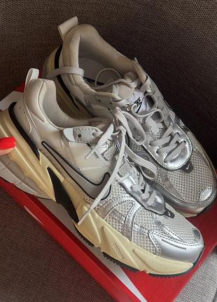 Кросівки nike 2