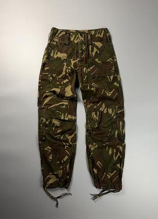 Камуфляжні штани карго united colors of benetton camo cargo w30 l30 s-m