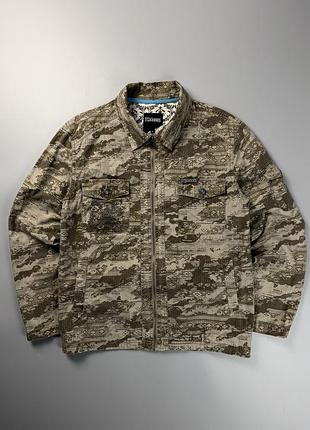 Легка куртка сорочка billabong clay camo m хакі камуфляж з візерунком
