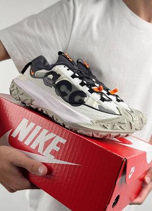 Nike acg mountain fly 2 low white black orange 4