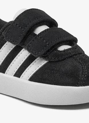 Кросівки adidas оригінал замша стильні якісні та комфортні р.26,5 17см
