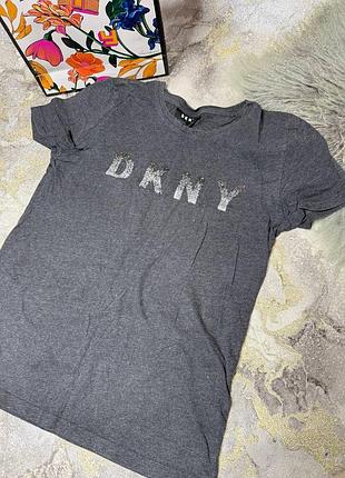 Футболка dkny