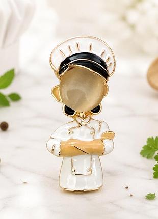 👩‍🍳✨ стильна брошка «кухар» з емаллю та золотистими акцентами 🍳