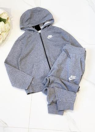 Збірний костюм nike pp кофта 128-137штани 137-147