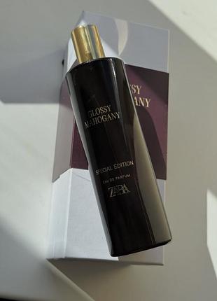 Парфумовану воду від zara glossy mahogany special edition