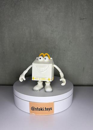 Фігурка хеппі мід (happy meal box / mcdonald’s mascot) у вигляді робота (2012 рік)