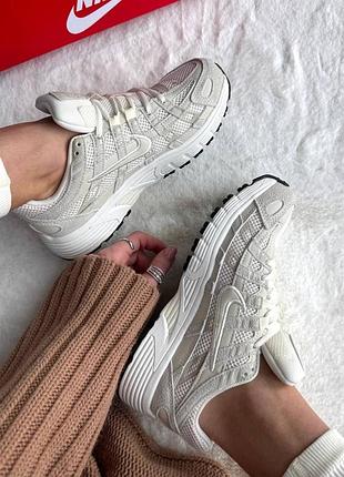 Кроссовки nike 6000 beige
