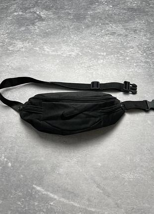 Бананка nike черная 6