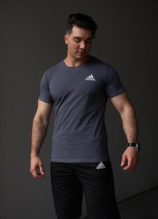 Комплект мужской adidas: футболка темно-серая + шорты черные