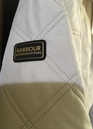 Стьобана куртка barbour 10
