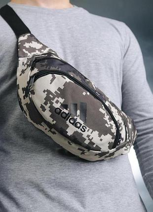 Бананка adidas піксель #