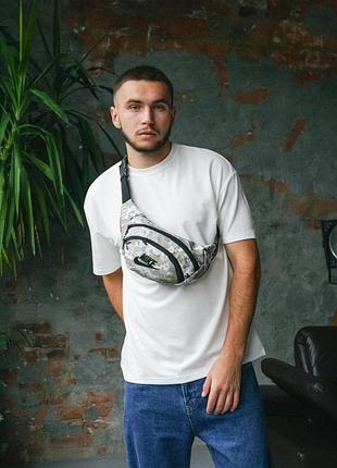 Бананка nike пиксель 3
