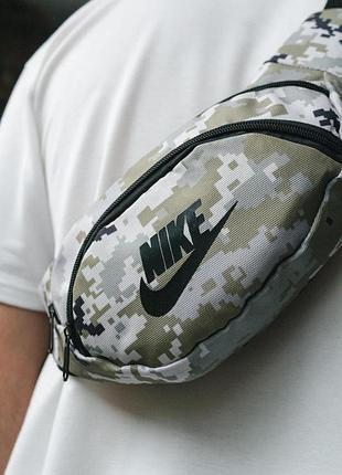 Бананка nike пиксель 4