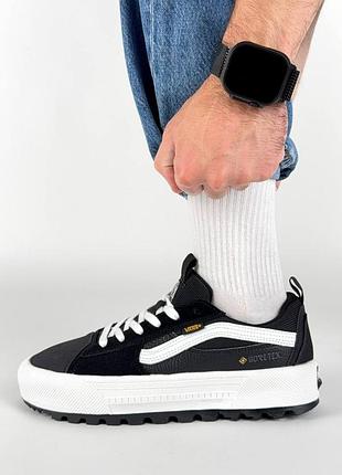 Vans old skool mte-1 gtx black white 4