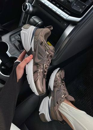 Nike v2k run premium 4