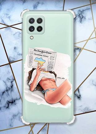 Чехол с утолщёнными углами на samsung galaxy a22 5g / a22s 5g девушка с газетой (принт 31)