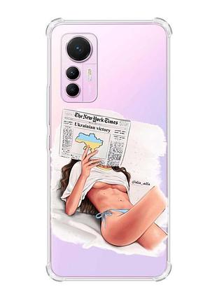 Чохол з потовщеними кутами на xiaomi 12 lite :: дівчина з газетою (принт 31)