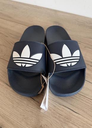 Шльопанці adidas оригінал 4