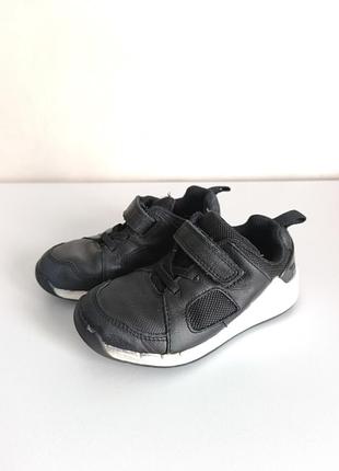 Шкіряні кросівки фірми clarks, розмір 27, устілка 17 см