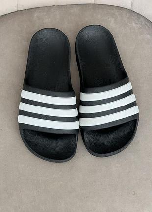 Шльопанцв adidas 37 розмір 8