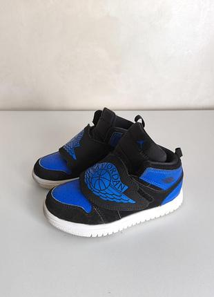 Высокие кроссовки хайтопы sky jordan, размер 27, стелька 17 см, черно-синего цвета