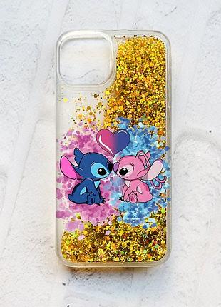 Чехол с плавающими блестками на iphone 14 золотой стич и ангел (принт 391)