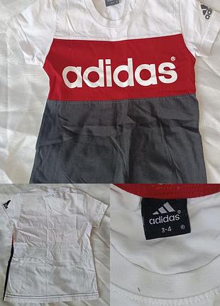 Дитяча футболка adidas з кольоровими блоками (colorblock)