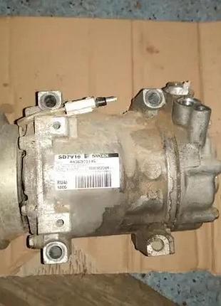 Компресор кондиціонера duster 926006229