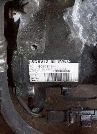 Компресор кондиціонера renault clio iii 1.5 dci 8200866437