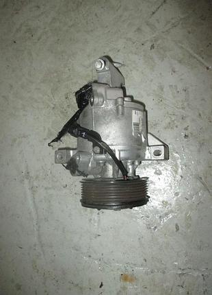 Компресор кондиціонера smart forfour twingo 926002090r 1.0pb