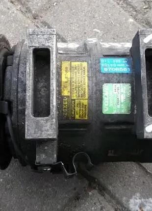 Компрессор кондиционера volvo c70 s70 v70 30665342