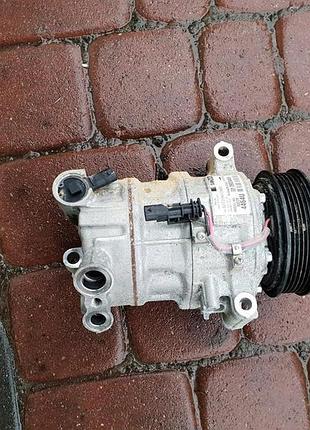 Компресор кондиціонера 1.6 opel astra k v 39034464
