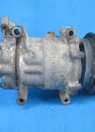 Компресор кондиціонера renault kangoo 8200866437