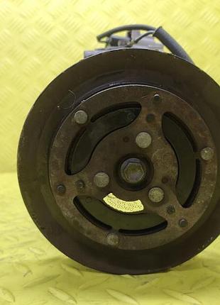 Компресор кондиціонера toyota corolla e12 4472607961 2