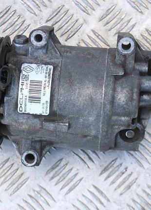 Компресор кондиціонера renault 8200457418
