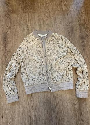 Вітровка guess m