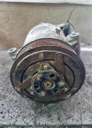 Компресор кондиціонера renault megane ii 02-09 1.9 dci