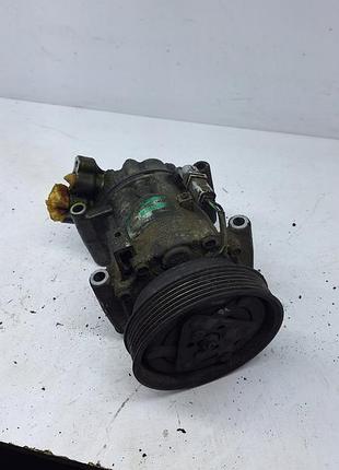Компресор кондиціонера renault clio iii 8200365787