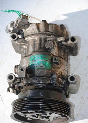 Компресор кондиціонера 8200315744 renault