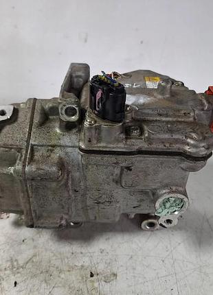 Компресор кондиціонера 042200-1501 toyota yaris iii 1.5 hybrid