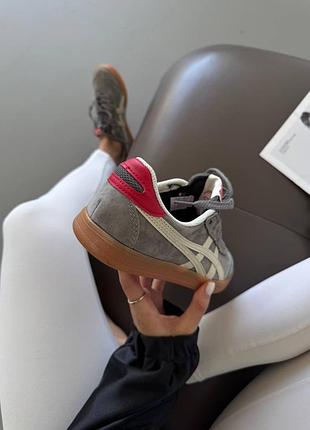Asics onitsuka tiger
grey / red premium 4
