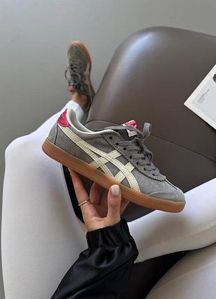 Asics onitsuka tiger
grey / red premium 3