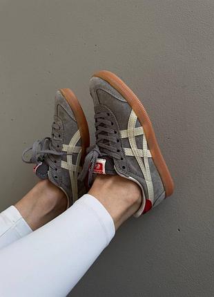 Asics onitsuka tiger
grey / red premium 6
