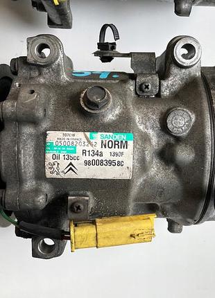 Компресор кондиціонера peugeot 3008 5008 c4 1390f 1390